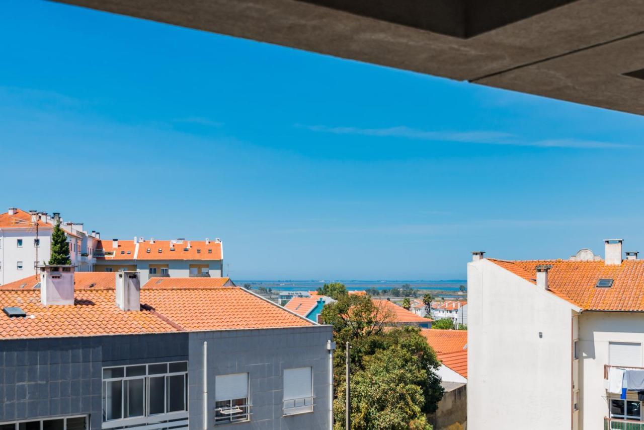Mira-Ria - Apartamento Em Bairro Calmo E Central Авейру Экстерьер фото