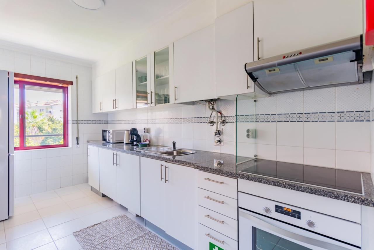 Mira-Ria - Apartamento Em Bairro Calmo E Central Авейру Экстерьер фото